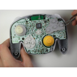 Замена материнской платы беспроводного контроллера Nintendo WaveBird